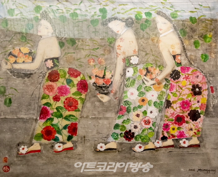 강정희-복숭아 여인과 담장