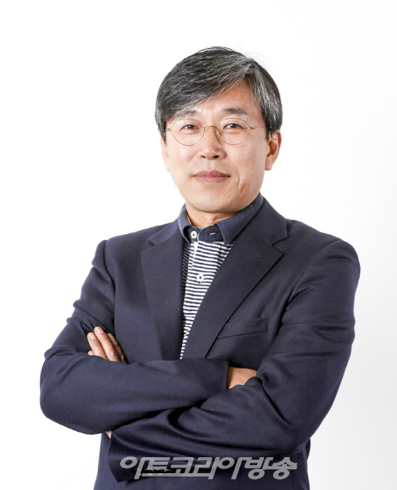 제2회 아트코리아방송 문화예술조각부문 대상 권치규 작가