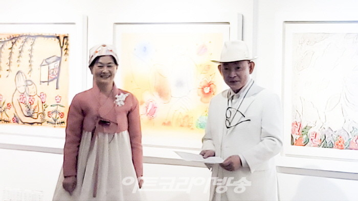 사회 김종숙, 전후연 작가