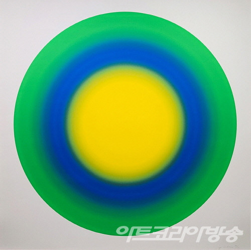 우고 론디노네 作_Sun4(Large)_Silkscreen_152.5x152.5cm_2019