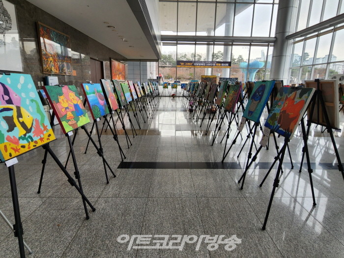 '꿈! 그리다' 발달장애인 100인전 미술전시회