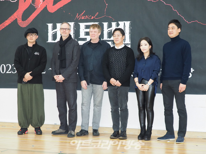 뮤지컬 '베토벤' 제작발표회(안무 문성우 - 무대영상디자인 오필영 - 총괄 프로듀서 엄홍현 - 연출 길버트 메머트 - 음악 수퍼바이저 베른트 스타익스너 - 음악감독 김문정) 2022.12.15 사진 ⓒ아트코리아방송 이용선 기자​