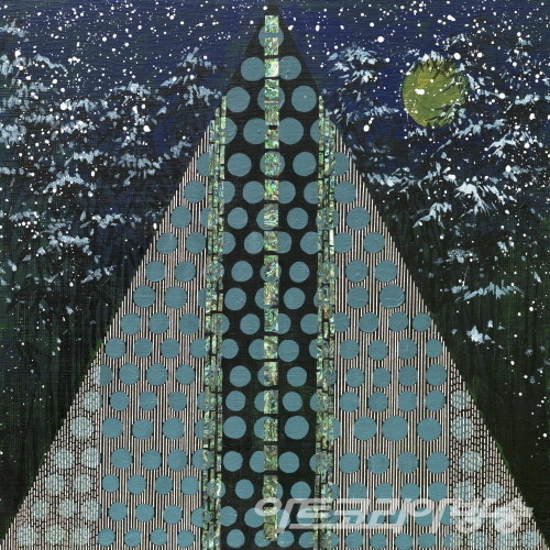 White christmas (월하의 성탄절)_60x60cm_목판에 삼베, 옻칠, 자개, 채색_2020 - 설송