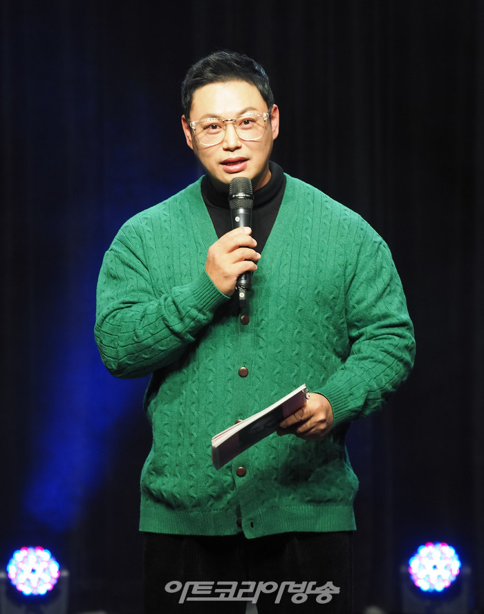 이지영 신곡 '퀸(Queen)' 발매 기념 쇼케이스(양치승 관장) 2022.12.22 사진 ⓒ아트코리아방송 이용선 기자​