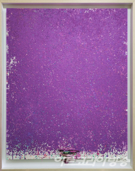  between-space-violet hue_80x105cm_acrylic, wood with canvas_2022 / 이진형 _ 마리나 갤러리