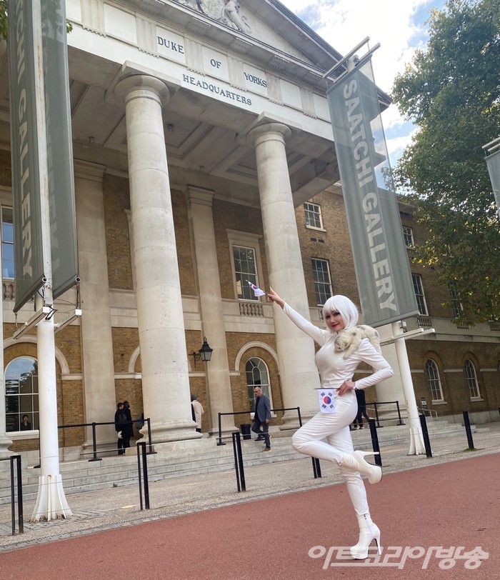  낸시랭(NANCY LANG) 사치갤러리 (SAATCHI GALLERY)