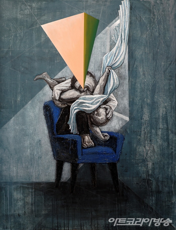 조문기_추락하는 자식을 삼키는 남자, 2020, acrylic on canvas, 145.5x112cm / 서울미술관 제공