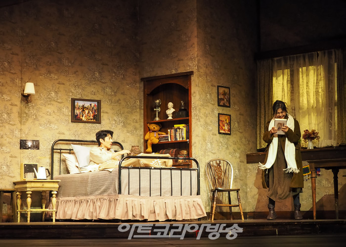 연극 '미저리' 프레스콜(애니 월크스 역 길해연, 폴 셸던 역 서지석) 2022.12.27 사진 ⓒ아트코리아방송 이용선 기자​