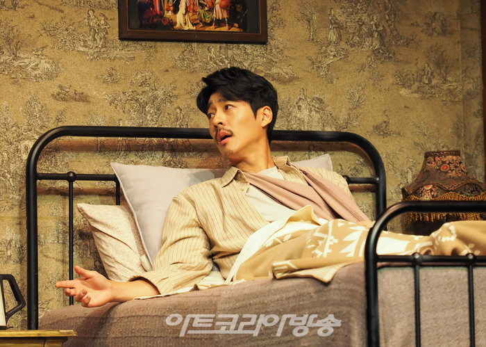 연극 '미저리' 프레스콜(폴 셸던 역 서지석) 2022.12.27 사진 ⓒ아트코리아방송 이용선 기자​