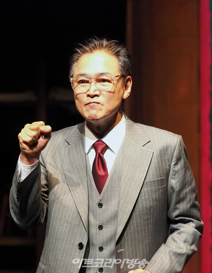 연극 '레드' 프레스콜(마크 로스코 역 정보석) 2022.12.28 사진 ⓒ아트코리아방송 이용선 기자​