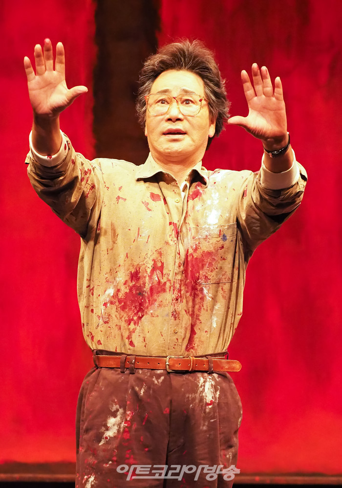 연극 '레드' 프레스콜(마크 로스코 역 유동근) 2022.12.28 사진 ⓒ아트코리아방송 이용선 기자​