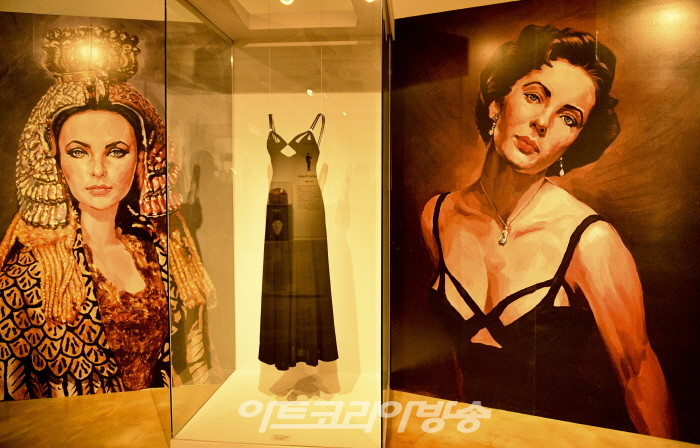 셀럽이 사랑한 'Bag&Shoes' 개막식