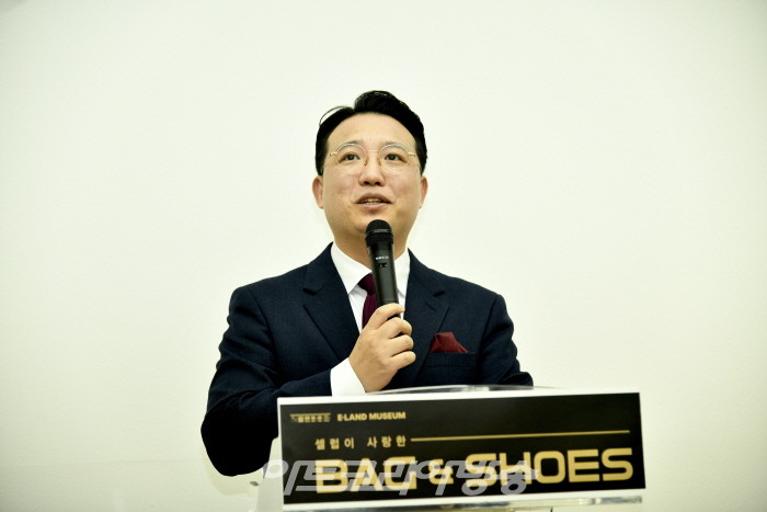 셀럽이 사랑한 'Bag&Shoes' 개막식-이랜드 윤성대 총괄대표이사