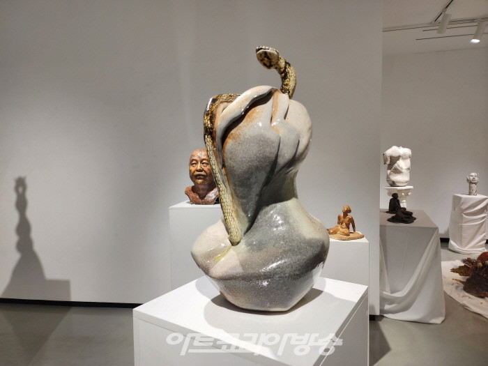 유승렬 조각전 'Gaia of Our Time'