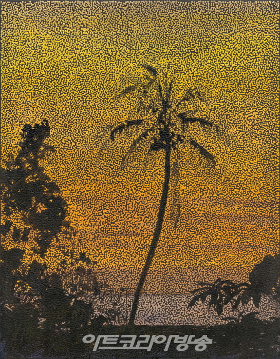 다니엘 보이드(b. 1982)〈Untitled (IHTPIAGATBO)〉2022Oil, acrylic, charcoal and archival glue on canvas138 x 107 cmCourtesy of the artist and Kukje Gallery사진: 안천호