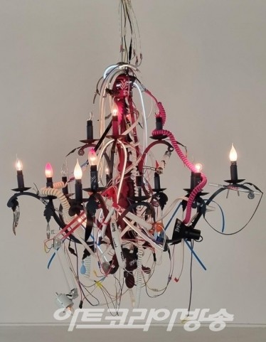 케이웨일 K.whale  2022 mixed media 120 x 120 x 120 cm 