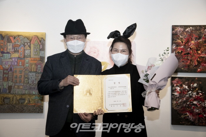 제9회 인사동 감성미술제 '상상초월'展-한국예총회장상 이경자 작가