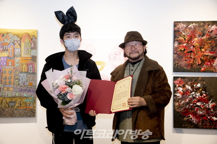 제9회 인사동 감성미술제 '상상초월'展-한국감성미술제 신진작가상 동민우 작가