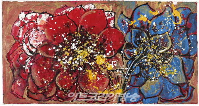 안영나, Flower No Flower-청홍 매화동백, 한지먹채색, 50x72,2022