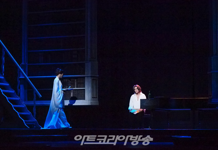 뮤지컬 '베토벤' 프레스콜(안토니 브렌타노 역 조정은, 루드비히 반 베토벤 박은태). 2023.01.19 사진 ⓒ아트코리아방송 이용선 기자​