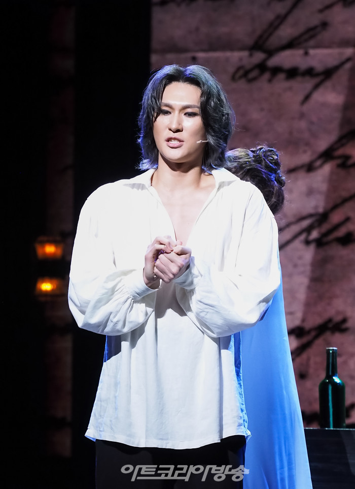 뮤지컬 '베토벤' 프레스콜(안토니 브렌타노 역 조정은, 루드비히 반 베토벤 박은태). 2023.01.19 사진 ⓒ아트코리아방송 이용선 기자​