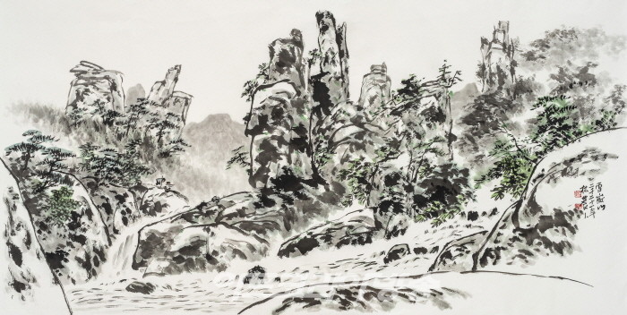 하철경, 설악산, 2021, 한지에 수묵담채, 137.5 × 69.5 cm