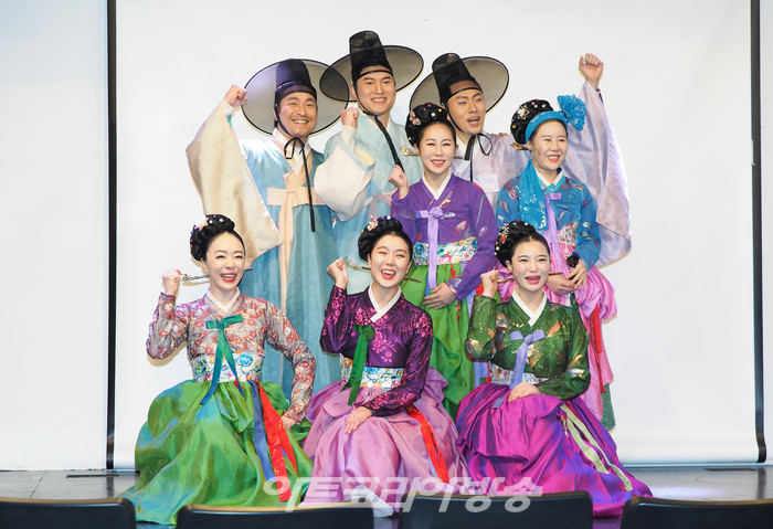 2023 애들레이드 코리안 시즌 출정식 기자간담회(뮤지컬 퍼포먼스 '아리 아라리' 팀) 2023.02.16 사진 ⓒ아트코리아방송 이용선 기자​