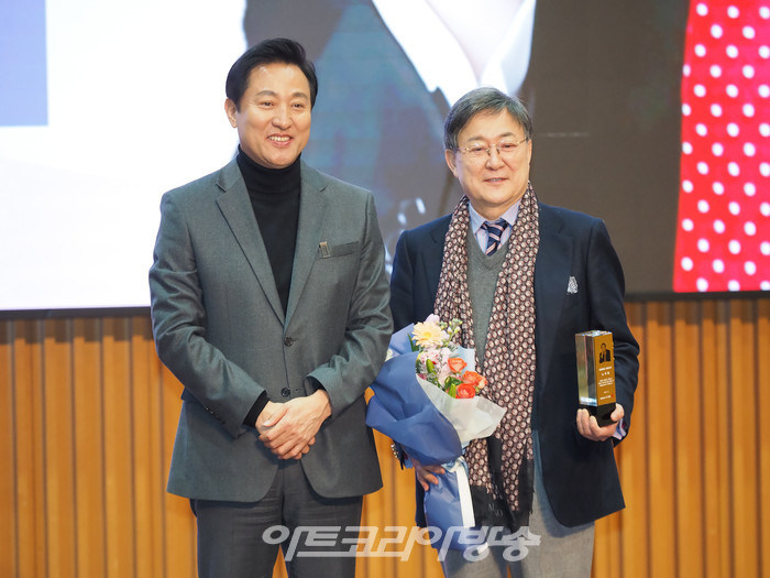 서울홍보대사 감사패 수여 및 위촉식(배우 노주현) 2023.02.16 사진 ⓒ아트코리아방송 이용선 기자​