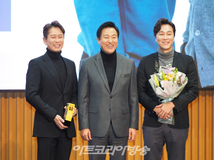 서울홍보대사 감사패 수여 및 위촉식(정신과 의사 형제 양브로(양재진,양재웅)) 2023.02.16 사진 ⓒ아트코리아방송 이용선 기자​