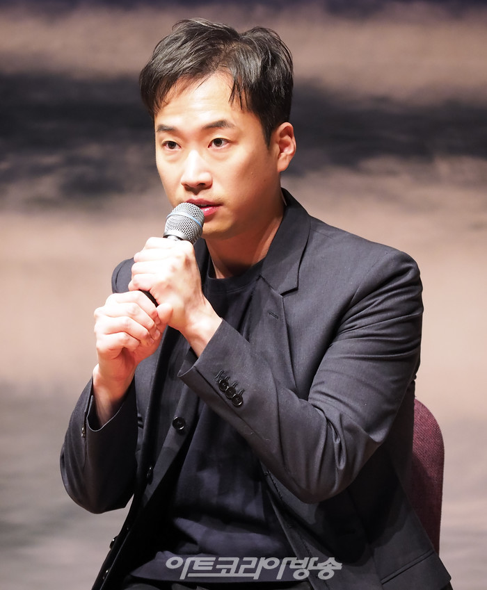 음악감독 정재일 레이블 데카(DECCA)에서 데뷔 앨범 '리슨(LISTEN)' 기자간담회. 2023.02.24 사진 ⓒ아트코리아방송 이용선 기자​