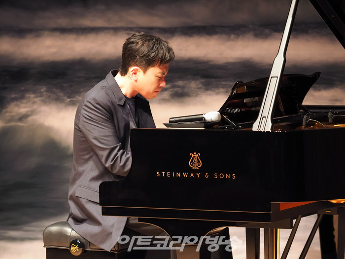 음악감독 정재일 레이블 데카(DECCA)에서 데뷔 앨범 '리슨(LISTEN)' 기자간담회. 2023.02.24 사진 ⓒ아트코리아방송 이용선 기자​