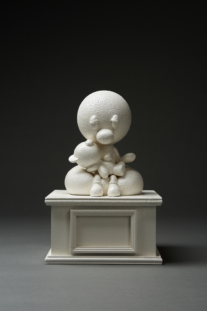 불분명한 이미지_Pieta 300x280x470mm frp,스테인리스,합판에 채색 2023
