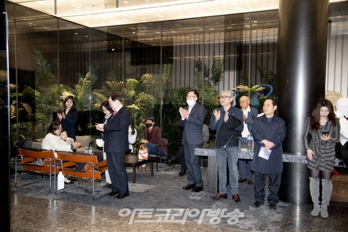 아트토큰, 헤럴드 옥션과 첫 기획전 '안종연 작가 개인전'