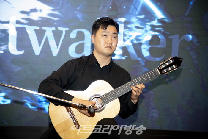 아트토큰, 헤럴드 옥션과 첫 기획전 '안종연 작가 개인전'