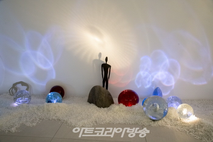 아트토큰, 헤럴드 옥션과 첫 기획전 '안종연 작가 개인전'