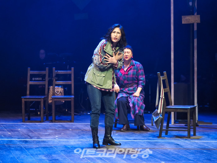 창작뮤지컬 '다시, 봄' 프레스콜(승희 역 유미, 경아 역 구혜령). 2023.03.15 사진 ⓒ아트코리아방송 이용선 기자​​