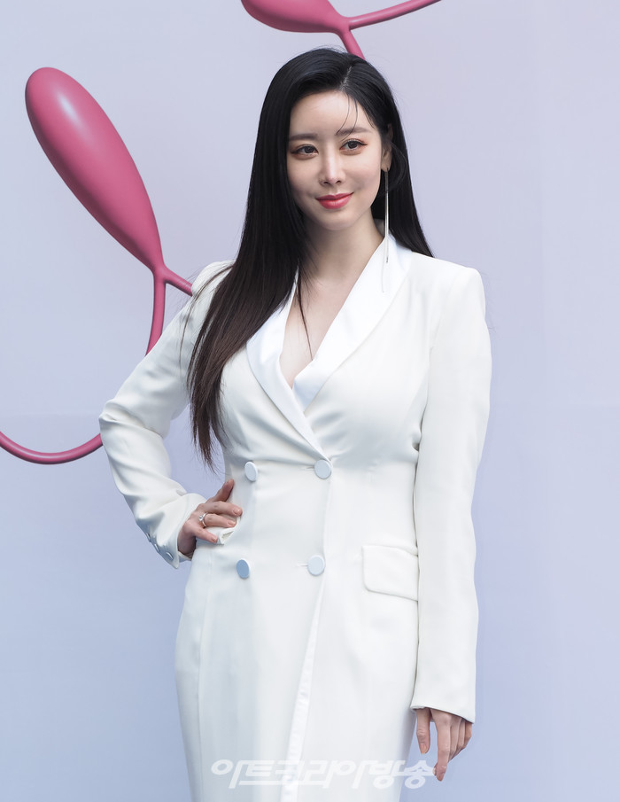  '2023 F/W 서울패션위크' 고미진 디자이너의 메종니카(MAISON NICA) 패션쇼 포토월(서진영) 2023.03.19 사진 ⓒ아트코리아방송 이용선 기자​​