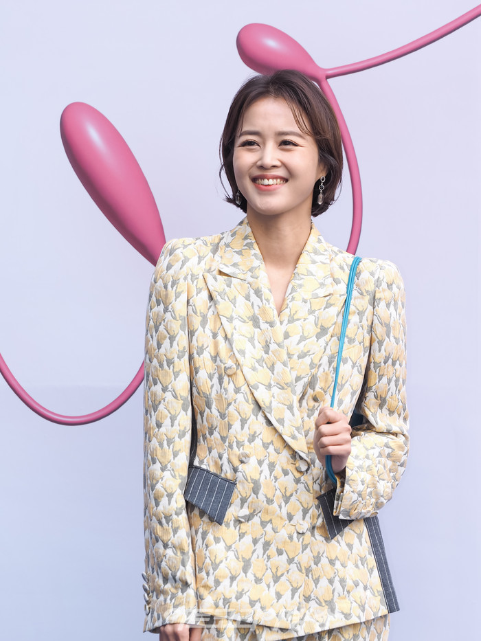 '2023 F/W 서울패션위크' 고미진 디자이너의 메종니카(MAISON NICA) 패션쇼 포토월(신미정 아니운서) 2023.03.19 사진 ⓒ아트코리아방송 이용선 기자​​