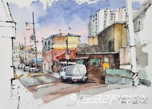 공모선정_김태석 作_창영초등학교앞_헤리티지300g 중목-먹물드로잉에 수채_2023