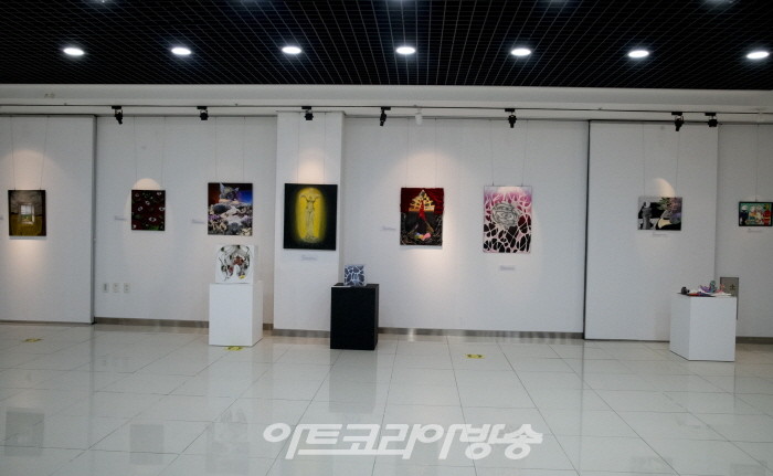 GSIS 13th Annual IB DP Art Exhibition