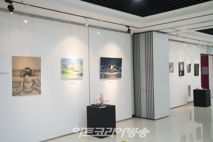 GSIS 13th Annual IB DP Art Exhibition