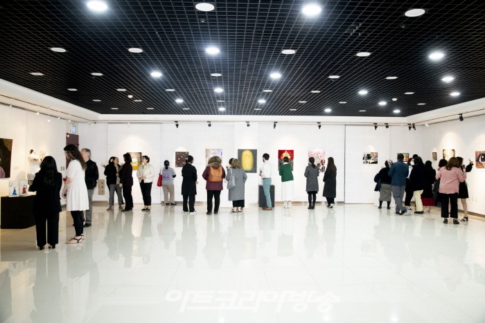 GSIS 13th Annual IB DP Art Exhibition