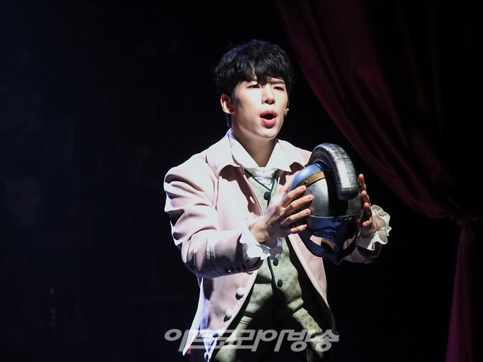 뮤지컬 '윌리엄과 윌리엄의 윌리엄' 프레스콜 (윌리엄 헨리 아일랜드 역 황순종)  2023.03.21 사진 ⓒ아트코리아방송 이용선 기자​​