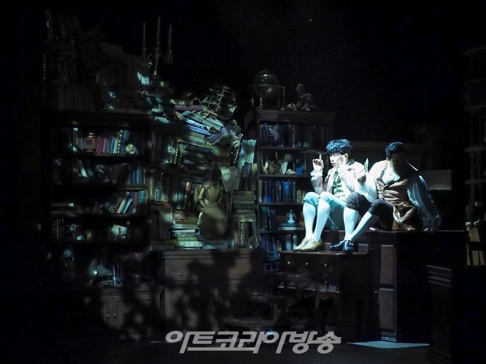 뮤지컬 '윌리엄과 윌리엄의 윌리엄' 프레스콜 (윌리엄 헨리 아일랜드 역 황순종, 윌리엄 사무엘 아일랜드 역 원종환) 2023.03.21 사진 ⓒ아트코리아방송 이용선 기자​​