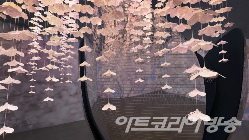 심영철 作_꽃비 정원 1F-2