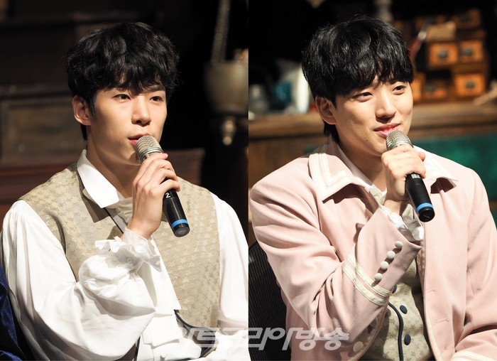 뮤지컬 '윌리엄과 윌리엄의 윌리엄' 프레스콜(윌리엄 헨리 아이랜드 역 황순종, 김지웅) 2023.03.21 사진 ⓒ아트코리아방송 이용선 기자​​