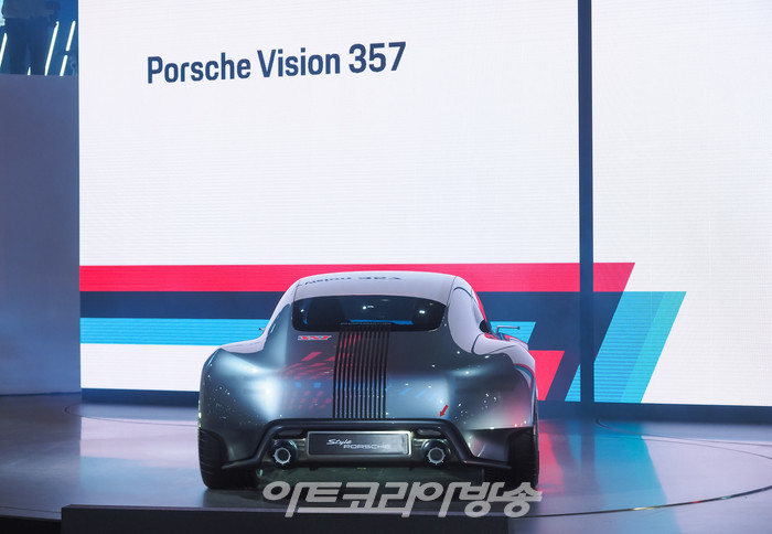 '2023 서울모빌리티쇼' 에서 아시아 최초로 '포르쉐 스포츠카 75 주년' 기념 디자인 스터디 '비전 357'를 공개했다. 2023.03.30 사진 ⓒ아트코리아방송 이용선 기자​​