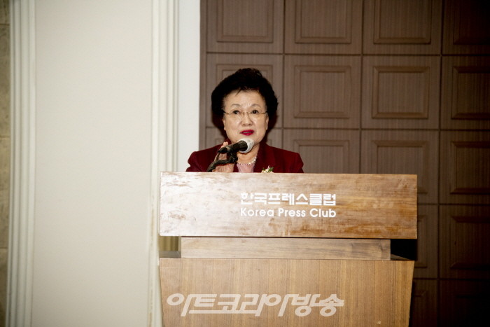 ‘강석진의 지구촌 기행과 예술경영’ 출판기념회-이배용 현국가교육위원장 축사