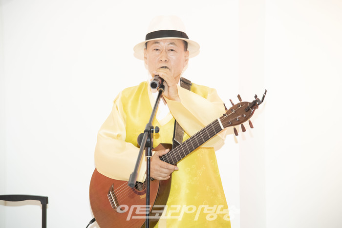 FLOWER DANCE '꽃춤 2023' 이범헌 개인전 오프닝 행사