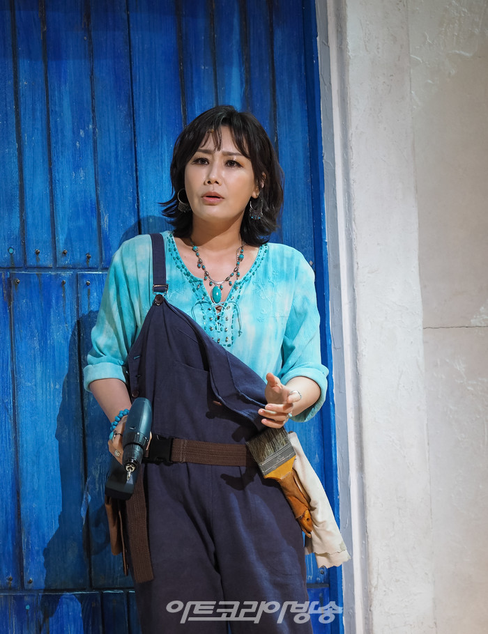 뮤지컬 '맘마미아!' 프레스콜(도나 역 신영숙, 샘 역 김정민, 해리 역 민영기, 빌 역 김진수) 2023.03.29 사진 ⓒ아트코리아방송 이용선 기자​​